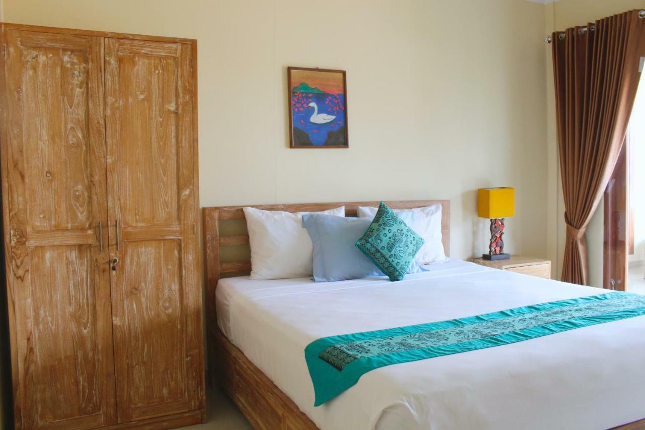 Cr Tris Rooms Seminyak Buitenkant foto