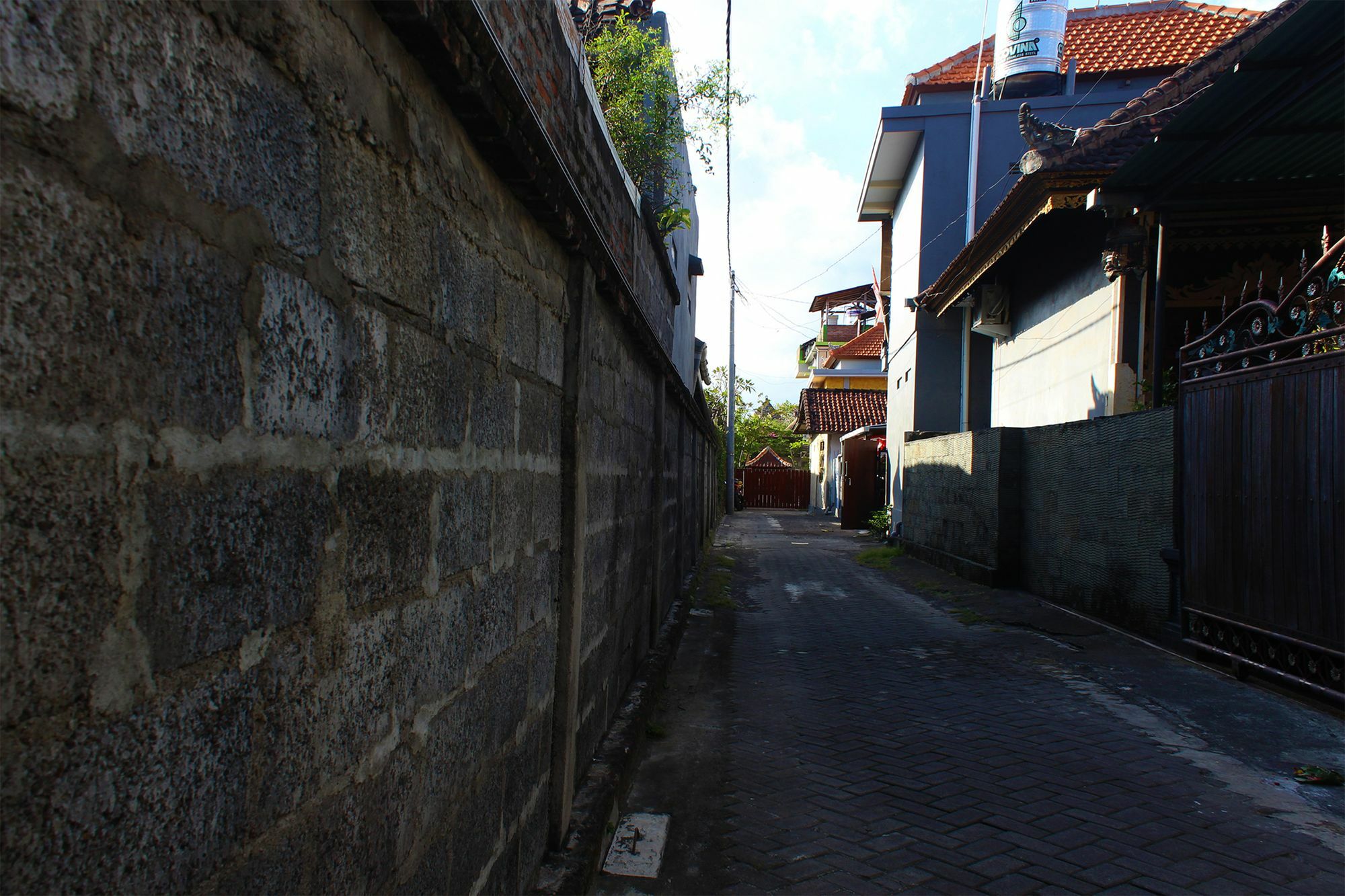 Cr Tris Rooms Seminyak Buitenkant foto